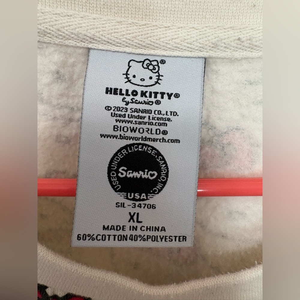 Hello Kitty Sanrio pullover sweatshirt white XL - Picture 3 of 3